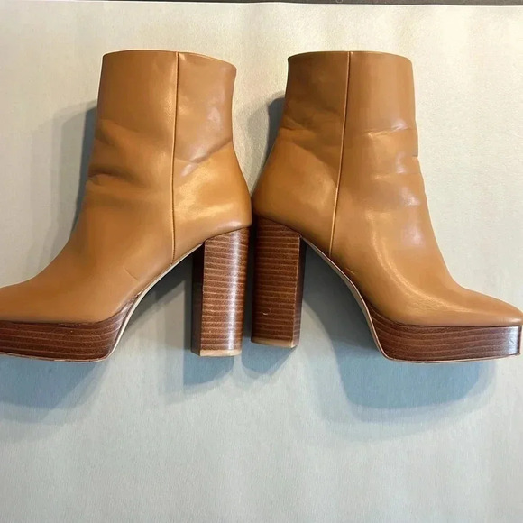 Madden Girl Autumn Platform Booties size 10m brown - Picture 3 of 7